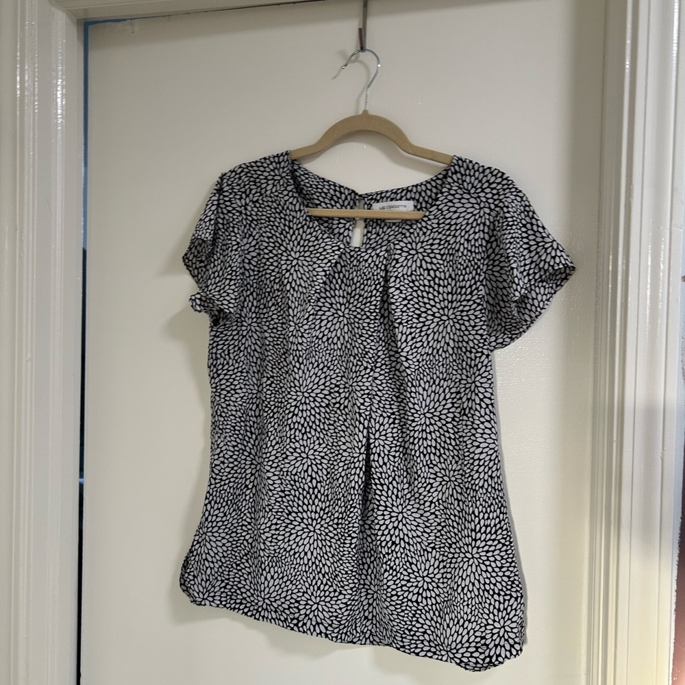 Liz Claiborne Monochrome Patterned Blouse